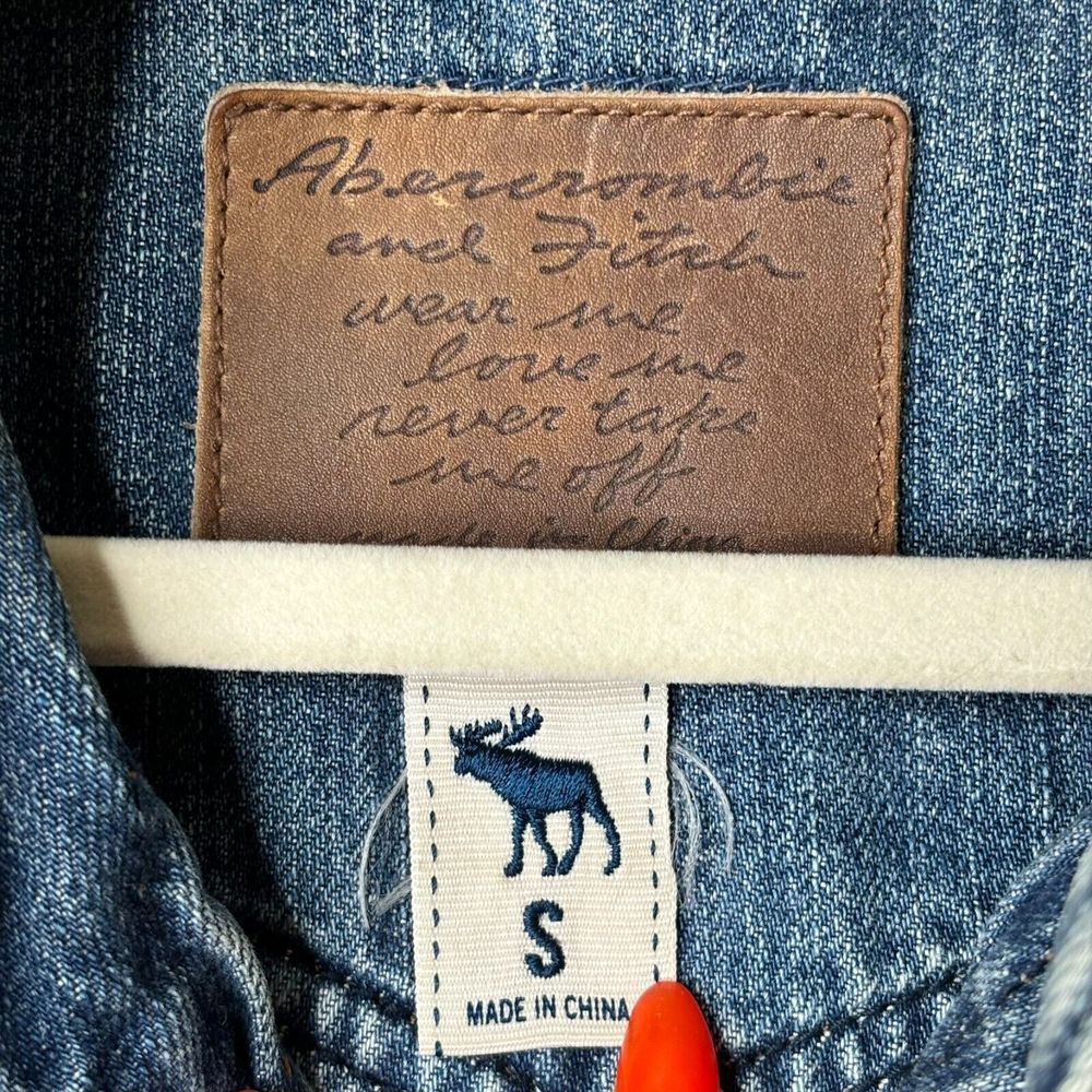 Abercrombie & Fitch Denim Jean Blue Trucker Jacket Women's Small VTG 90s Y2K - Picture 3 of 7